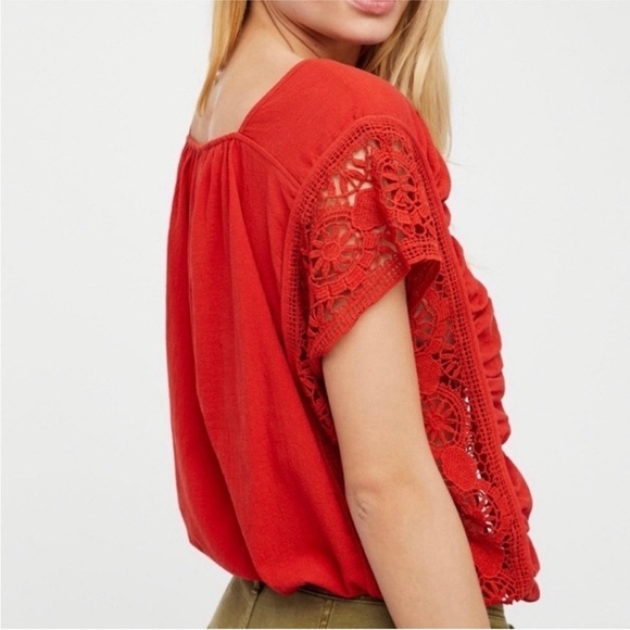 Free People A‎ Little Secret Lace Boho Top Size Small - Picture 2 of 9